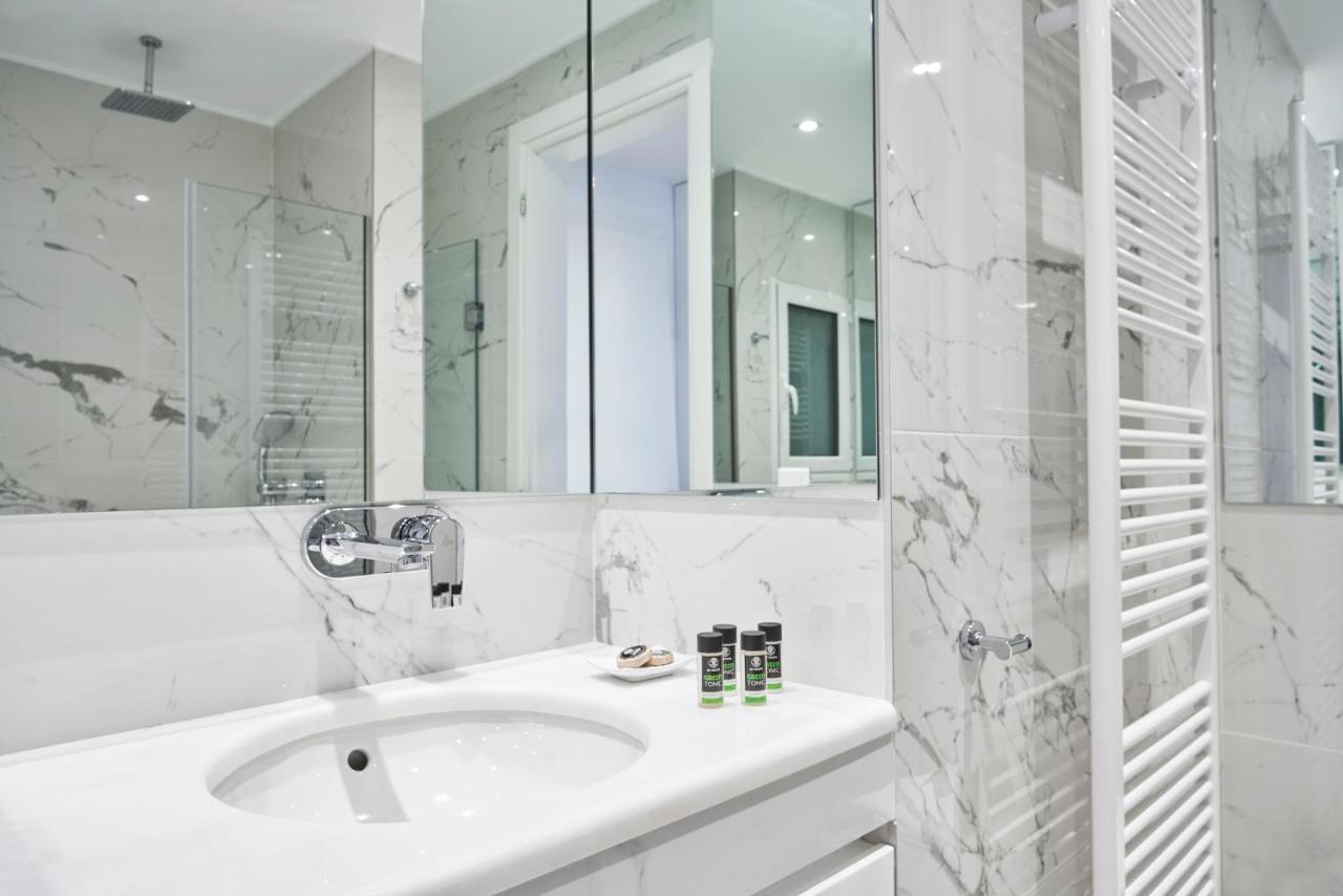 Hilton-Ilisia Park 2Bd Elite Living Apartment Athens Exterior photo